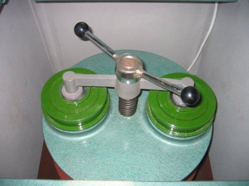laboratory ring & puck pulverizer (4)