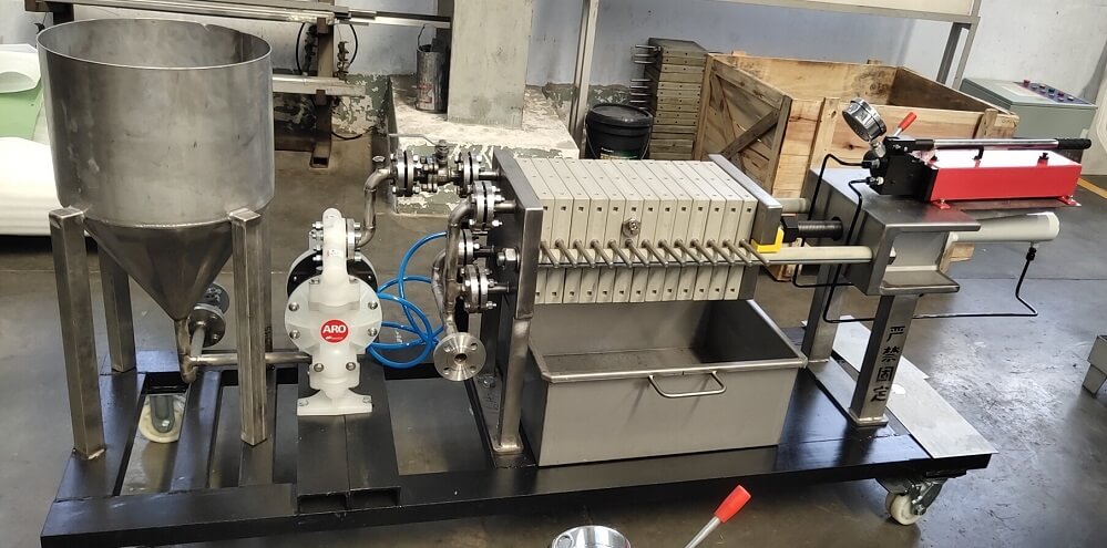 laboratory filter press (2)